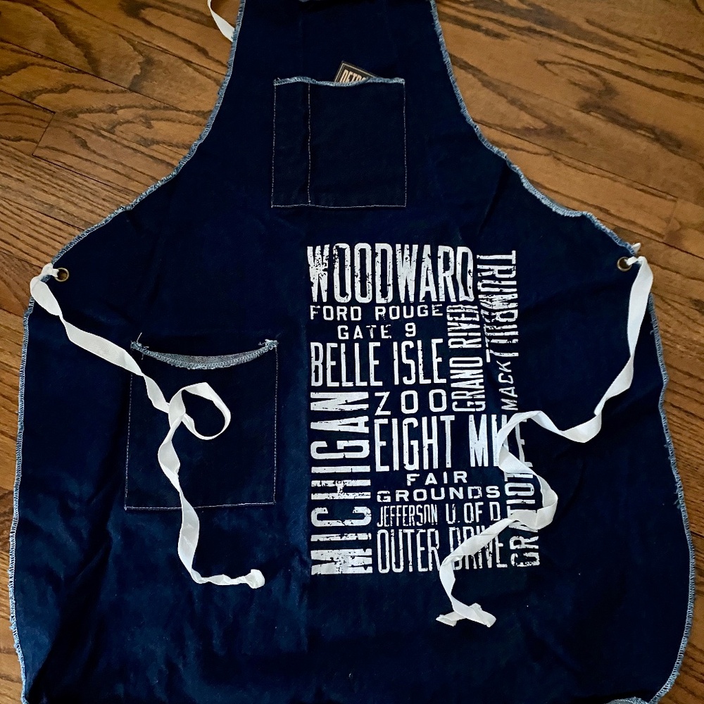 Detroit Apron. Navy, White Cotton Denim, Ties, Pocket, New. Detroit Scroll